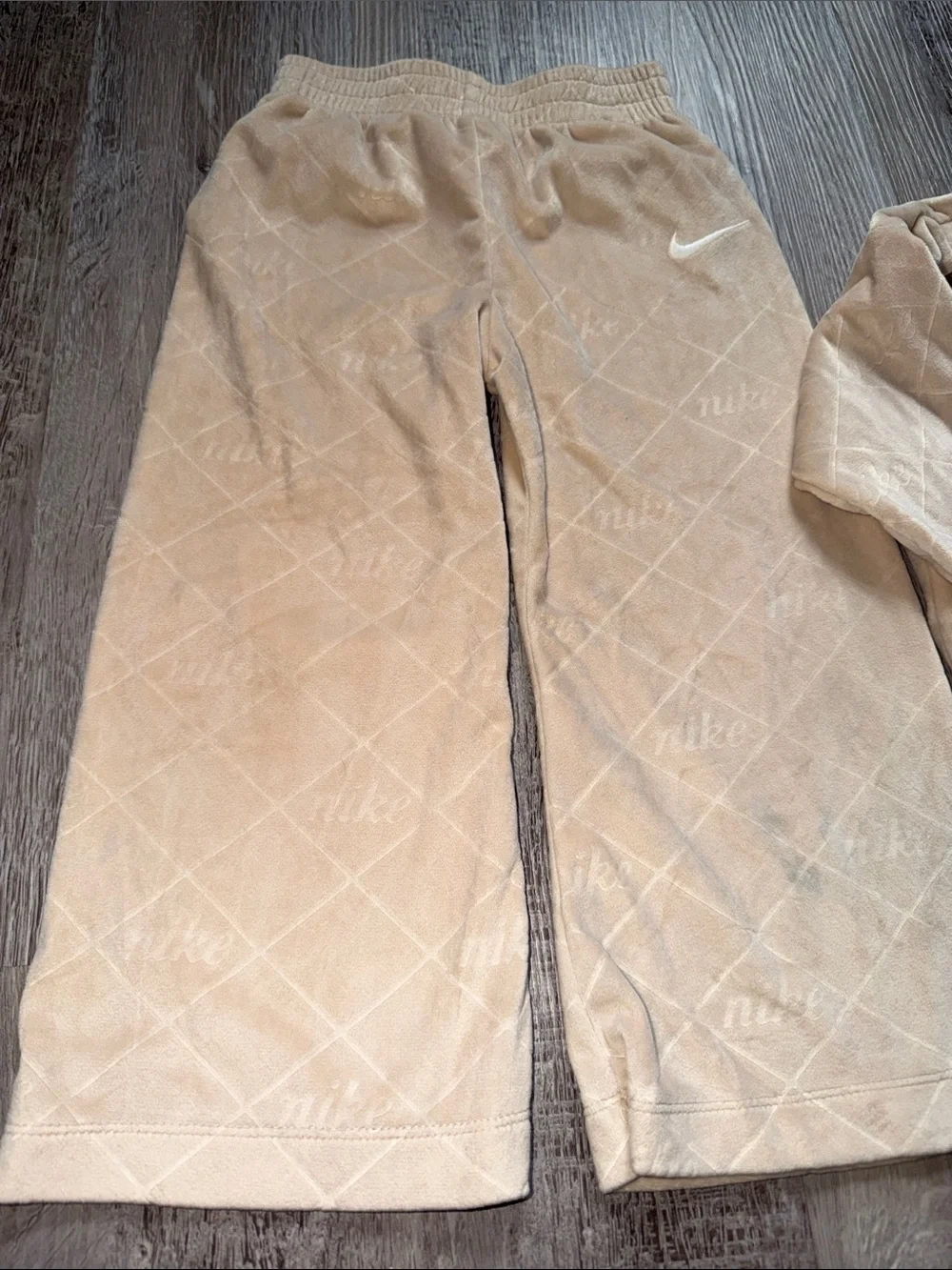 Nike Kids Beige Hooded Sweatshirt & Matching Wide-Leg Joggers Set